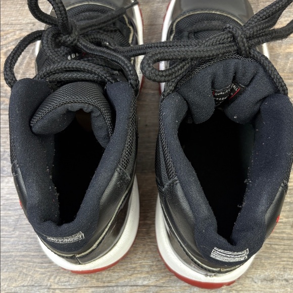 Air Jordan 11 Retro “Bred” Black/Red (2019 Release) 378038-061